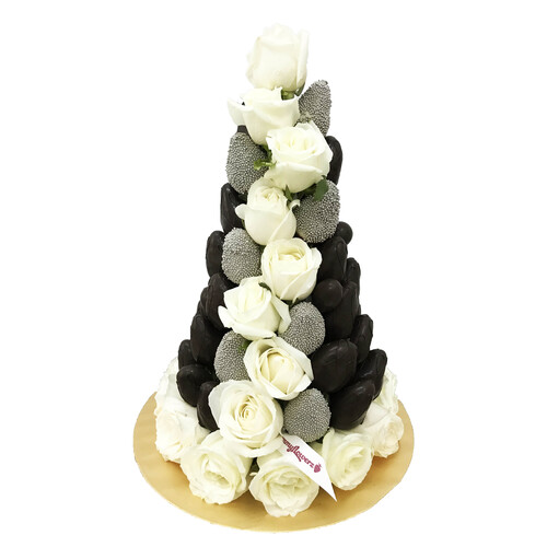 30cm Black & White Strawberry Tower (Medium)